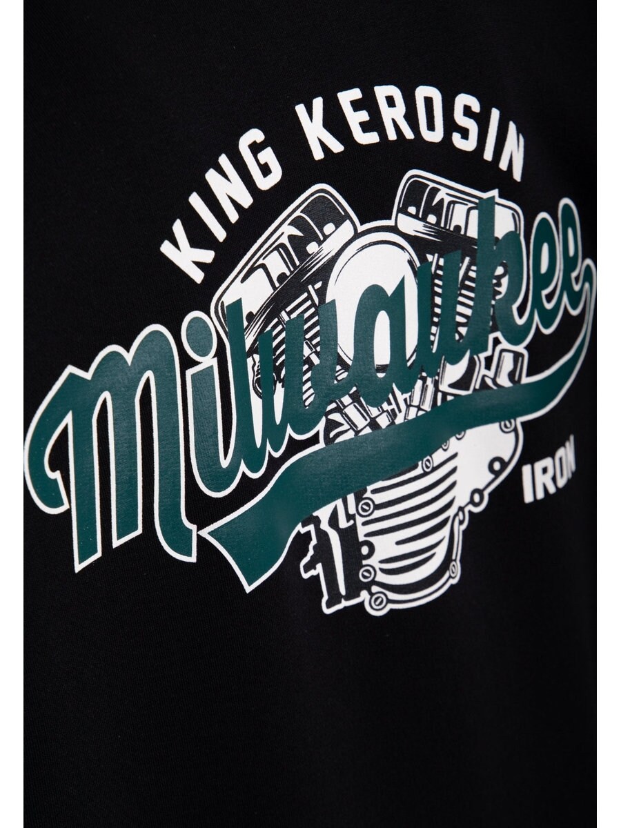 05-milwaukee-iron-black-green.jpg