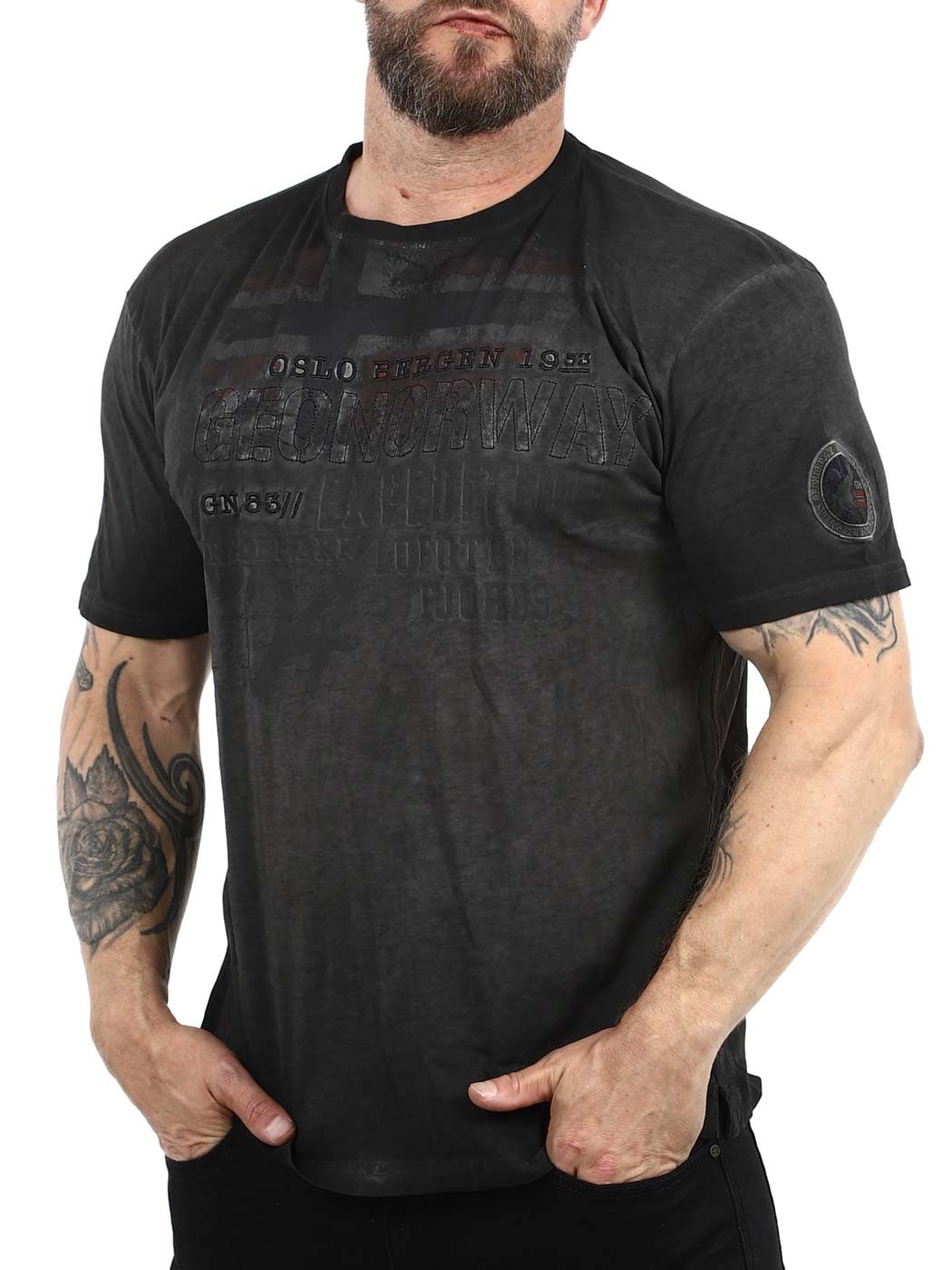 Jelegant Geo Norway T-shirt Black_4.jpg