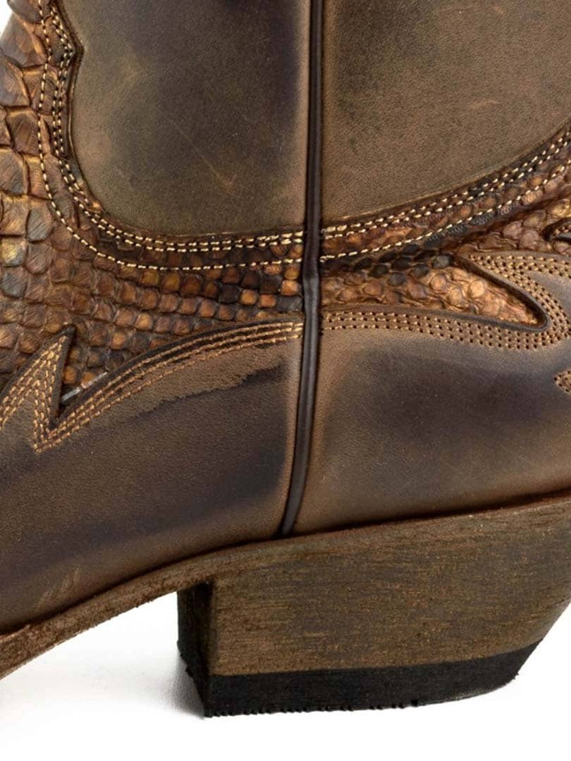 Mayura 12 Boots - Crazy Old Sadale_3.jpg