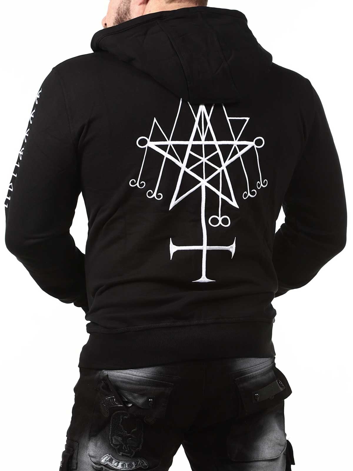 SE_D-ON-SU23-M-ZIP03-black_1.jpg