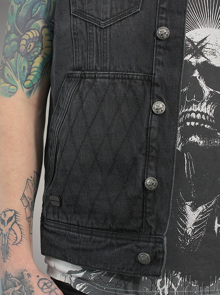 UNDYING sleeveless jacket 7.jpg