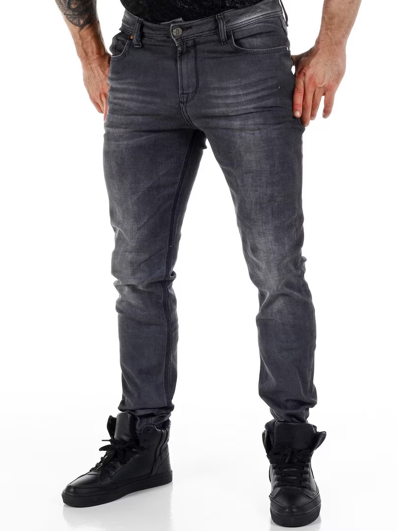 Victory Slim fit 5.jpg
