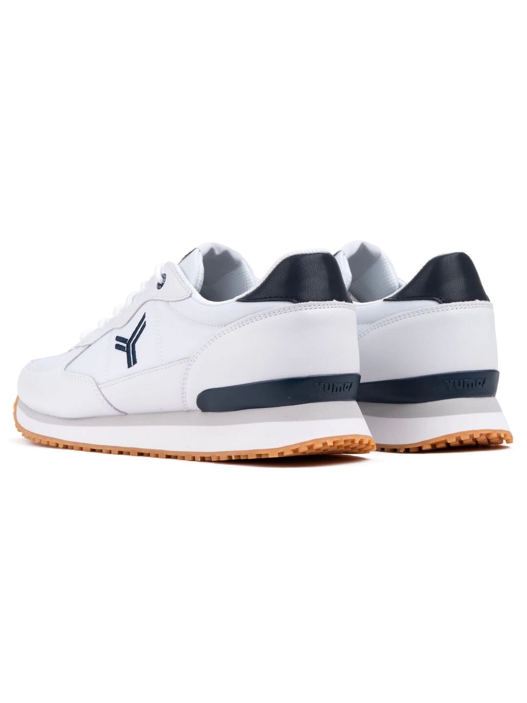 Yumas Bardem Sneakers 2.jpg