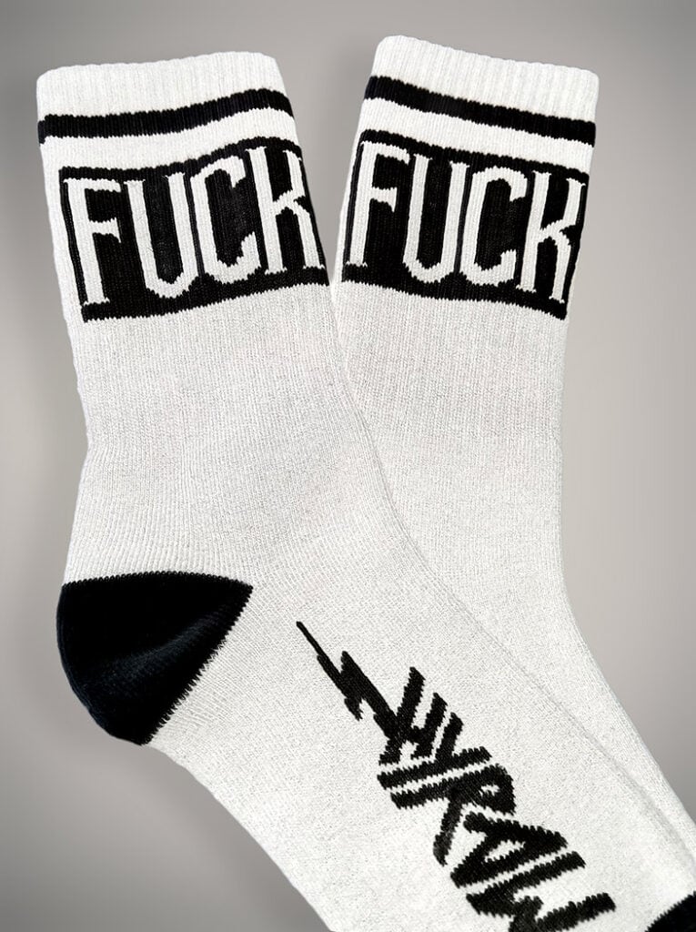 hyraw-chaussettes-fuck-white-black-2-765x1024.jpg
