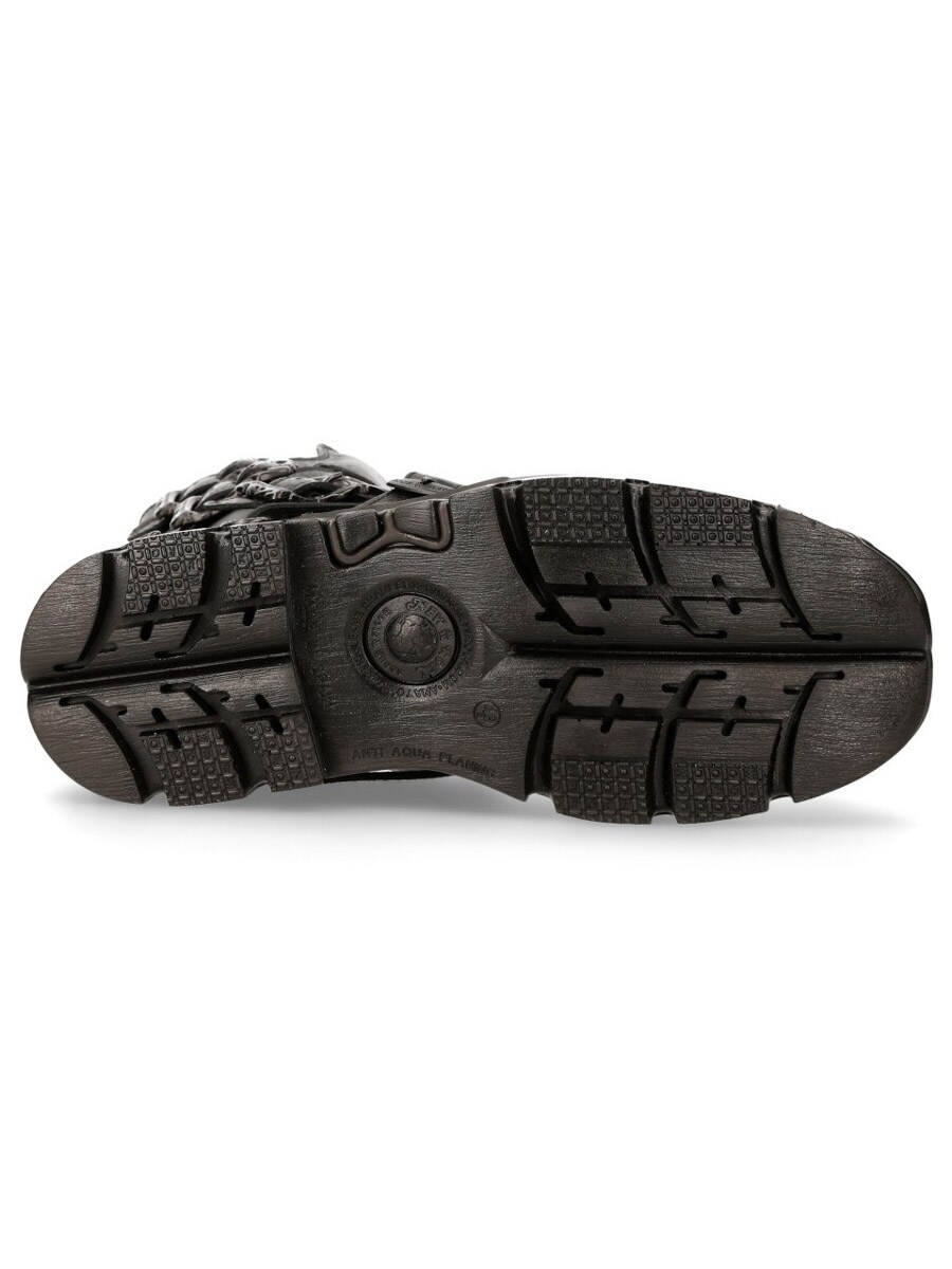 new rock reactor black 8.jpg